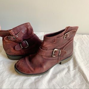 Report Burgundy Jude Ankle Boot with Buckles sz 6